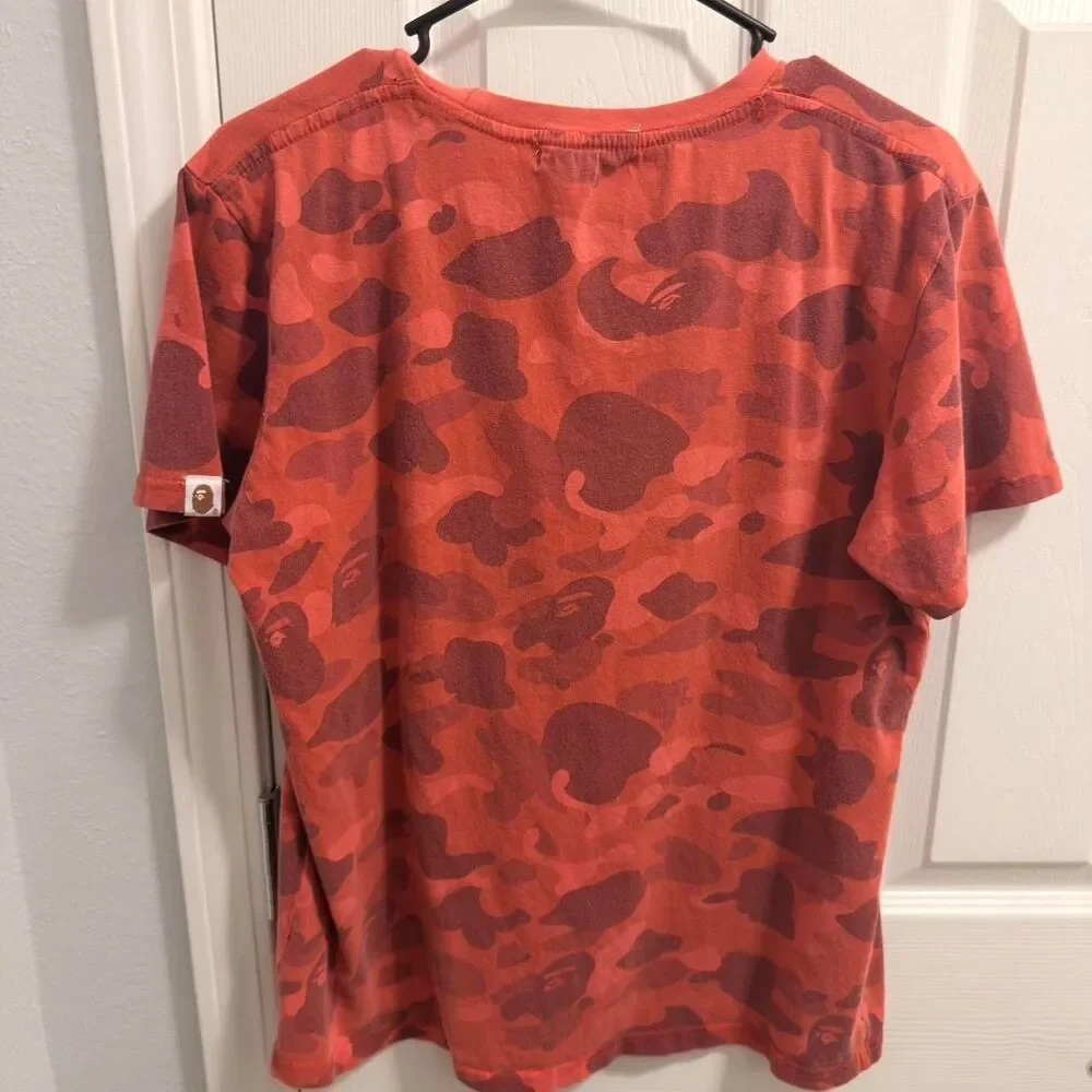 Bape Men's Red and Orange T-shirt - Picture 2 of 8